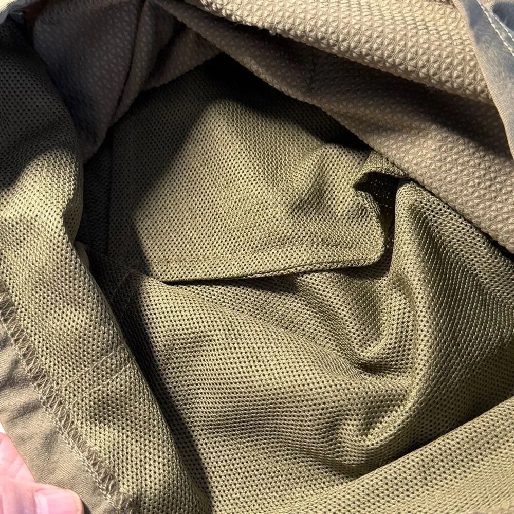The North Face Olive Green Rolling Sun Flash Dry Packable Hiking Shorts Size 40
